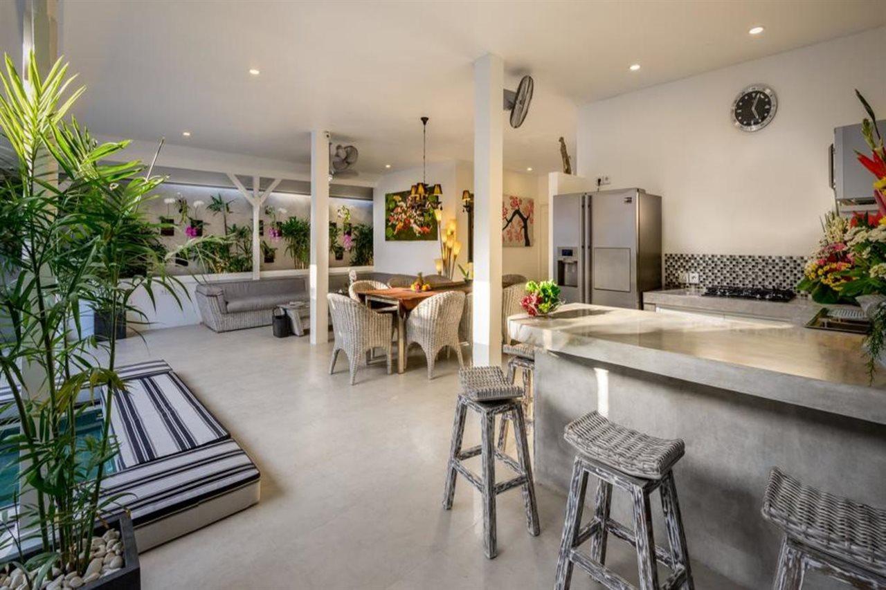 Ozamiz Villa Seminyak By Villas R Us Ngoại thất bức ảnh